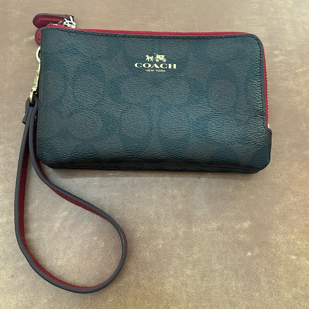 Coach double zip wristlet GUC large